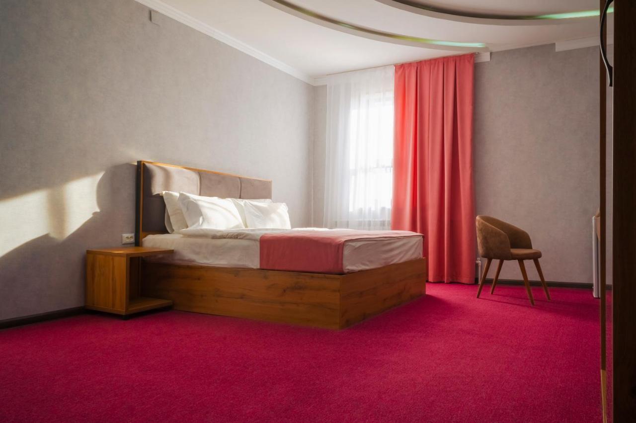 Rich Hotel Turkistan Luaran gambar